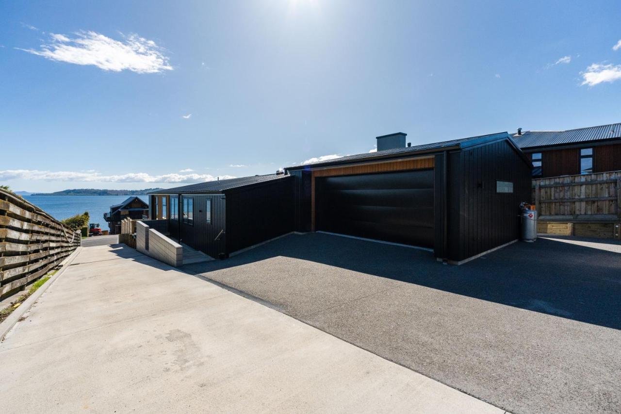 Lakeview Terrace - Taupo Holiday Home Eksteriør billede