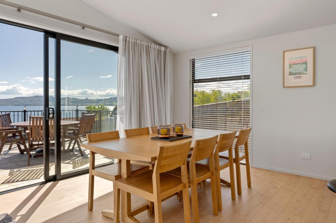 Lakeview Terrace - Taupo Holiday Home Eksteriør billede