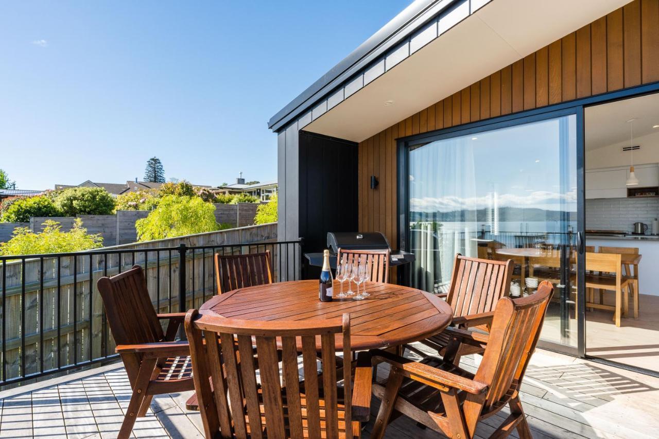 Lakeview Terrace - Taupo Holiday Home Eksteriør billede